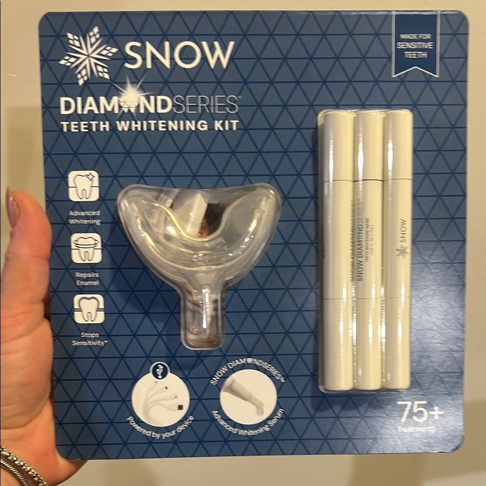 NIB Snow Diamond Series Teeth Whitening Kit